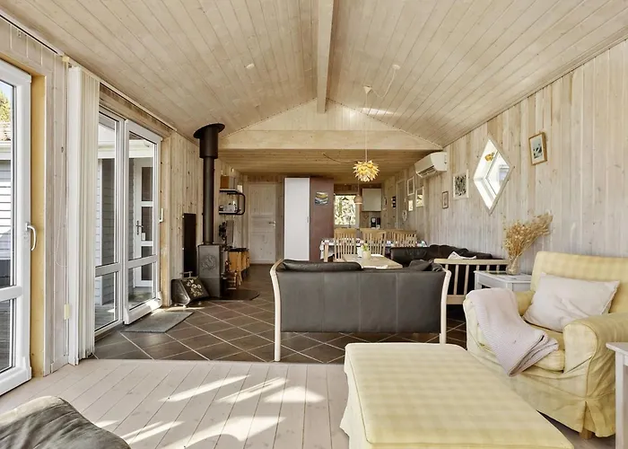 Ofelia - 1-2km From The Sea By Interhome *